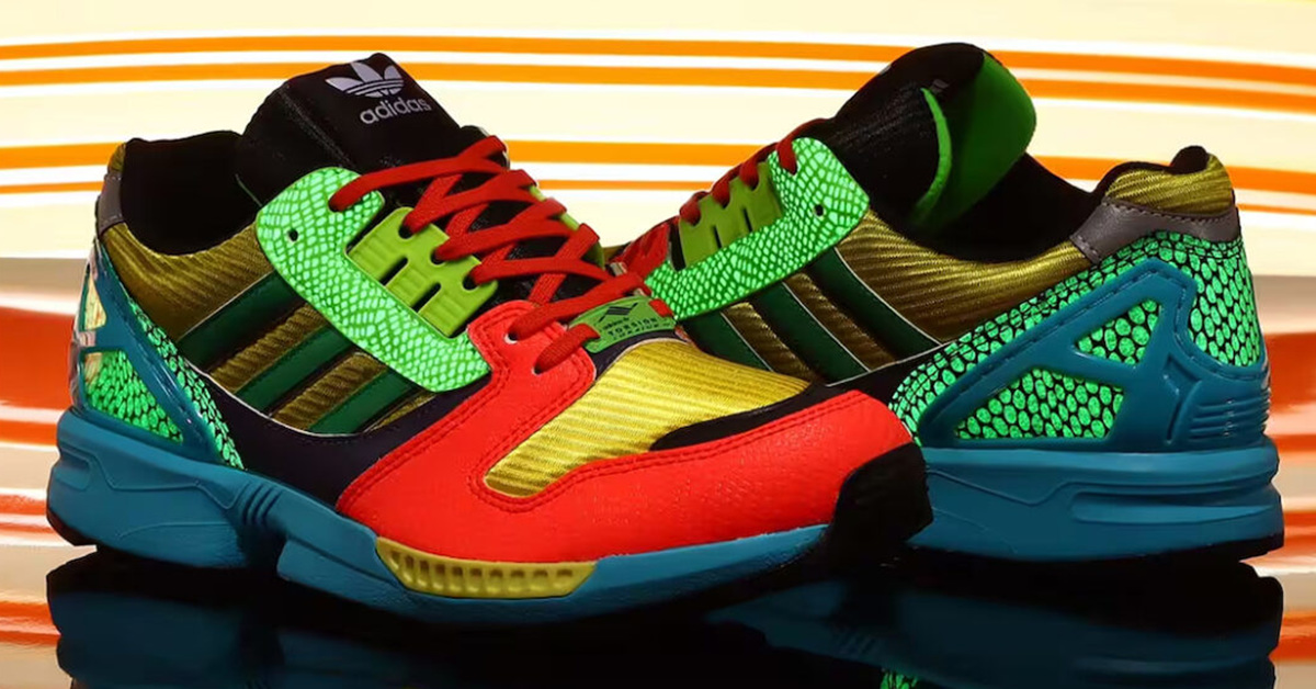 Der atmos x adidas ZX 8000 „Mash Up“ kombiniert mehrere Styles |